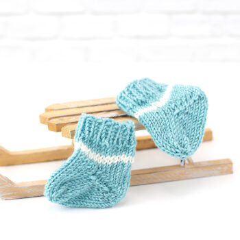 Socken für Waldorfpuppen seegrün gelb