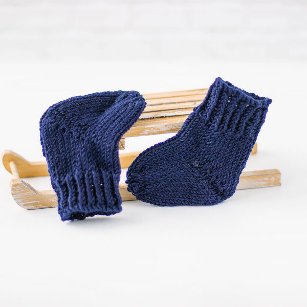 Puppensocken aus Wolle in dunkelblau