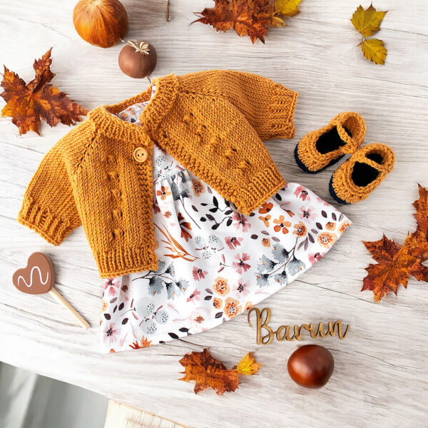 Puppenkleidung für Waldorfpuppen Herbstblumen mit Jacke, Kleid und Schuhen