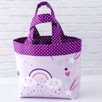 Kindertasche Regenbogenwolken in lila rückseite