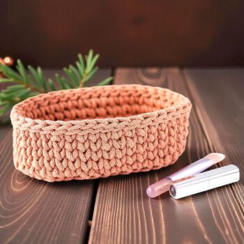 Korb mit Holzboden in aprikot