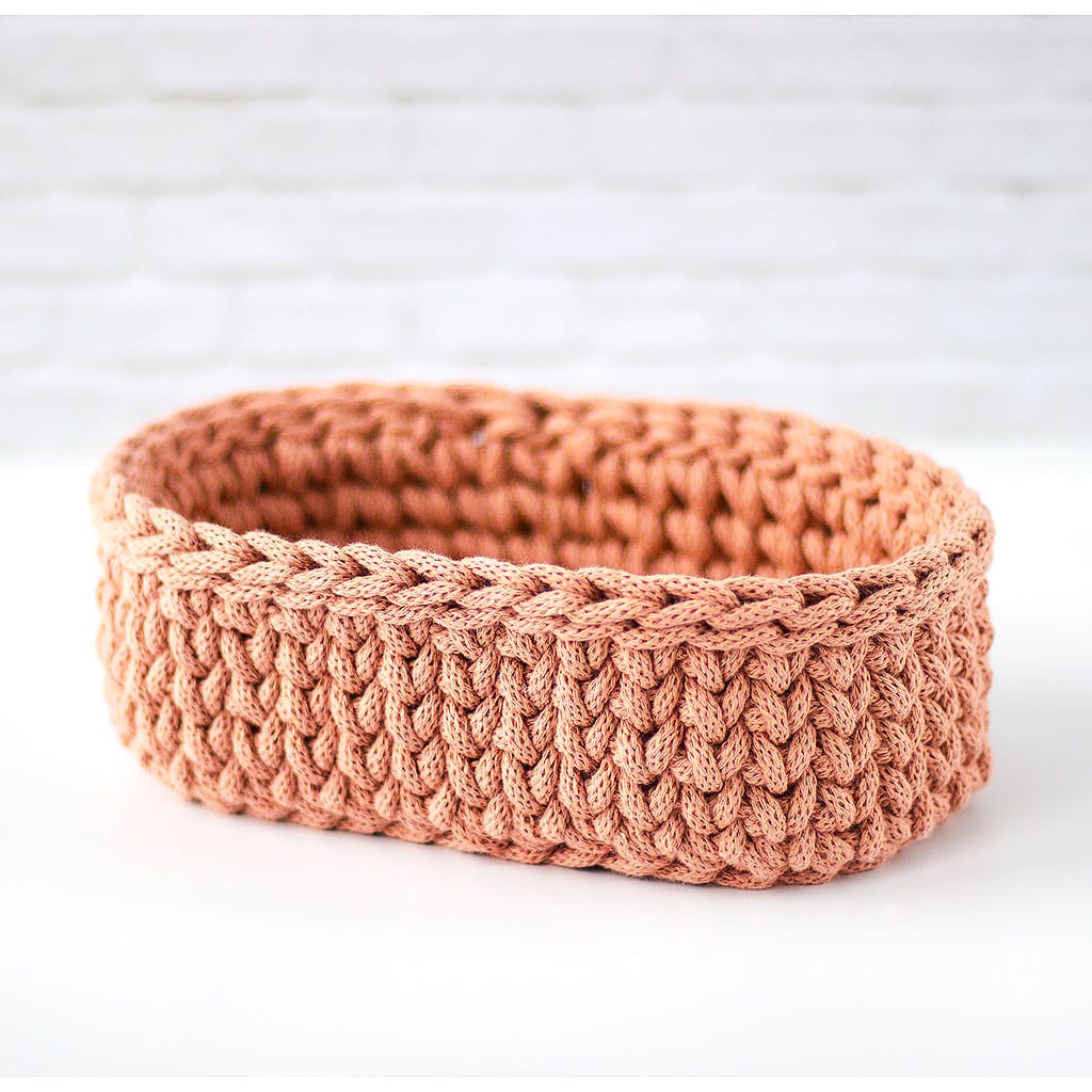 Korb mit Holzboden in aprikot