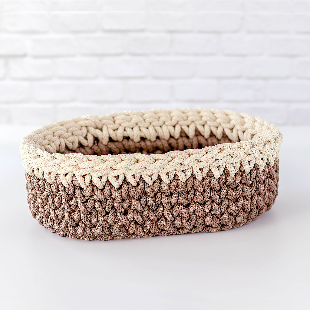 Korb in braun und natur